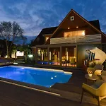 Haus Zum Seehund Mit Pool, Garten Und Tischtennisplatte Daire