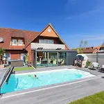 Haus Zum Seehund Mit Pool, Garten Und Tischtennisplatte Daire Bensersiel