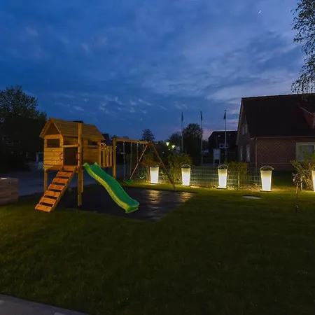 Haus Zum Seehund Mit Pool, Garten Und Tischtennisplatte Appartamento