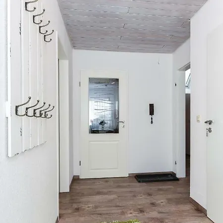 Haus Zum Seehund Mit Pool, Garten Und Tischtennisplatte 贝塞尔