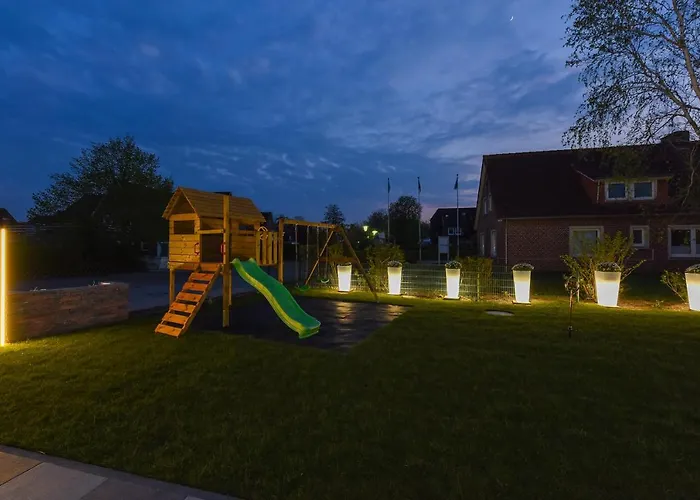 Haus Zum Seehund Mit Pool, Garten Und Tischtennisplatte アパート