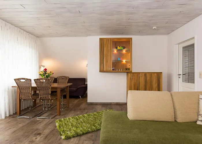 Haus Zum Seehund Mit Pool, Garten Und Tischtennisplatte ベンサージール