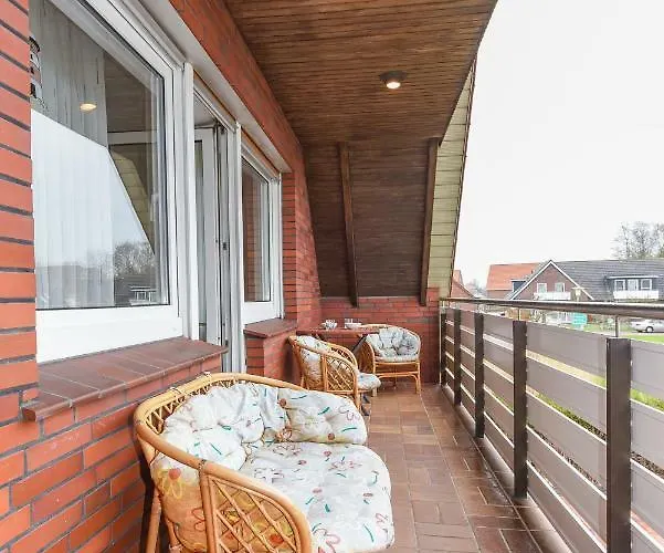 Haus Zum Seehund Mit Pool, Garten Und Tischtennisplatte アパート ベンサージール